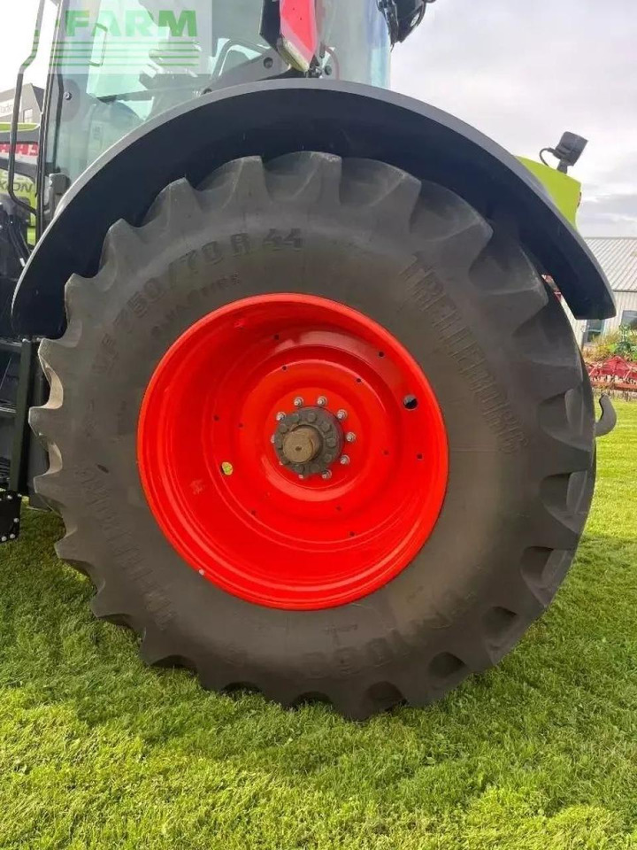 Tractor CLAAS axion 960