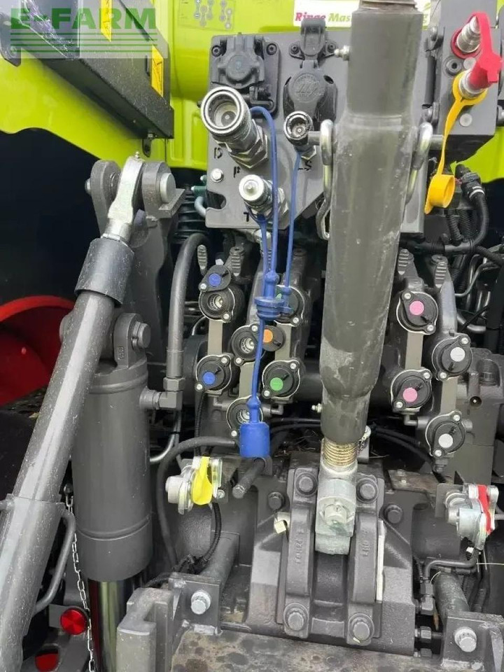 Tractor CLAAS axion 960