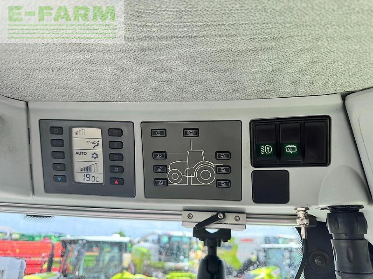 Tractor CLAAS axion 960