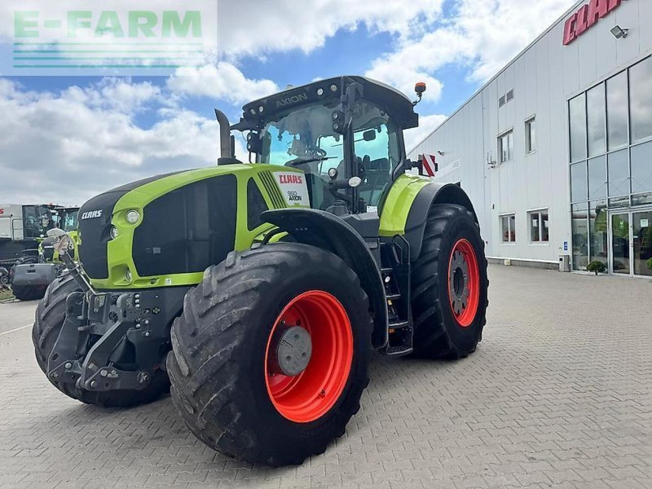 Tractor CLAAS axion 960