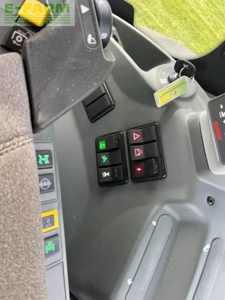 Tractor CLAAS axion 960