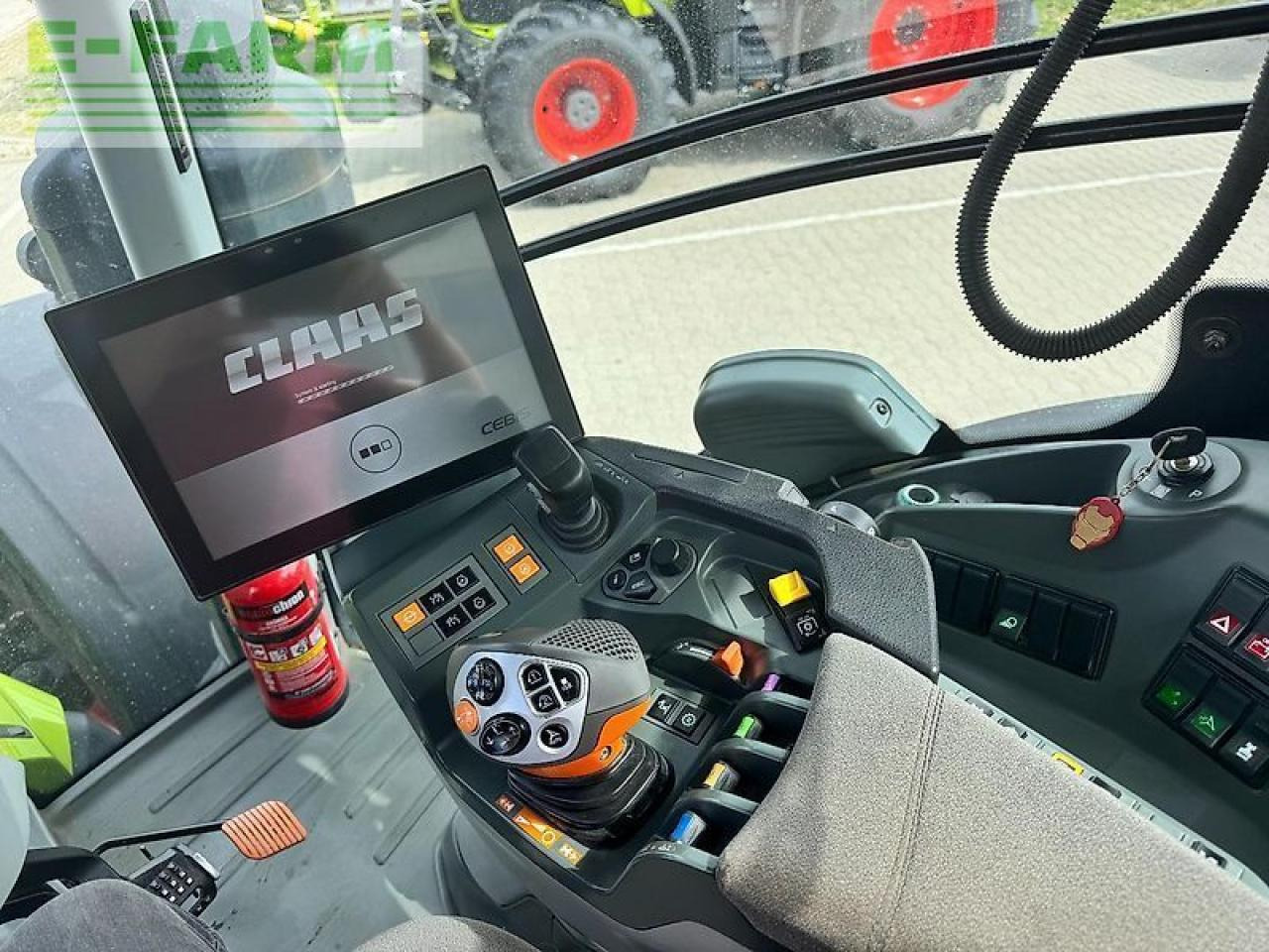 Tractor CLAAS axion 960