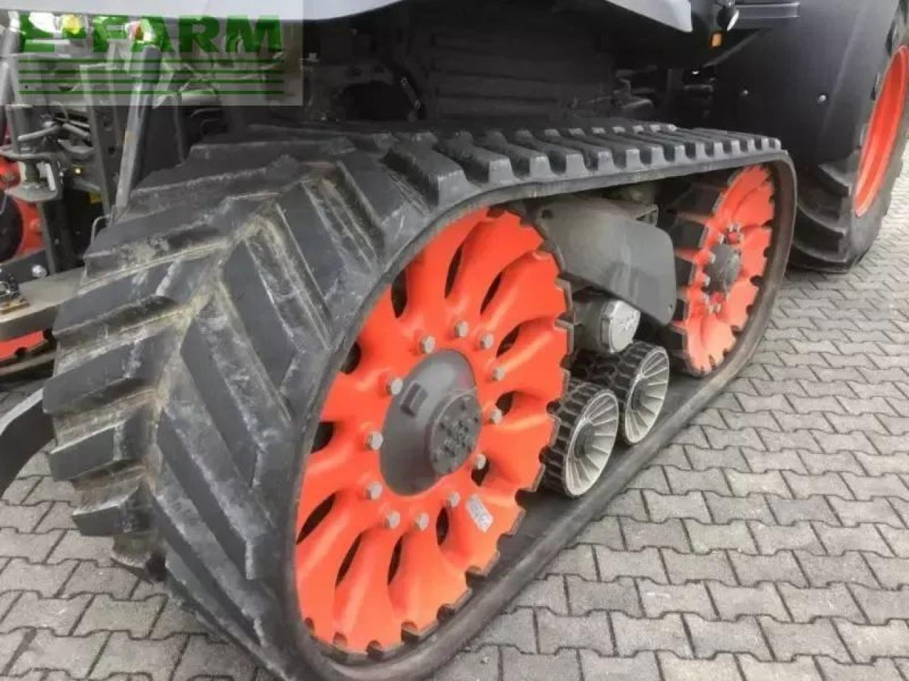 Tractor CLAAS axion 960 terra trac v