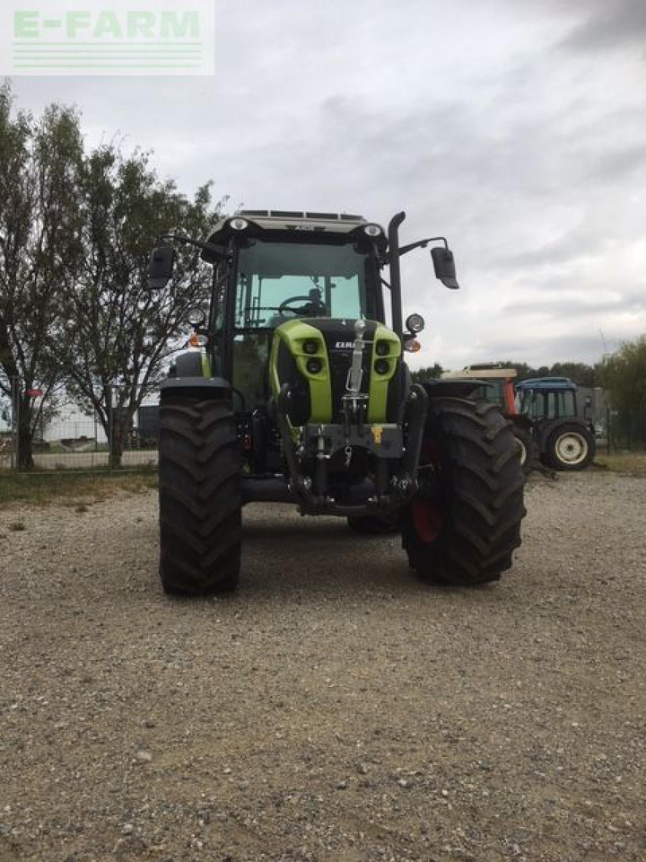 Tractor CLAAS axos 240