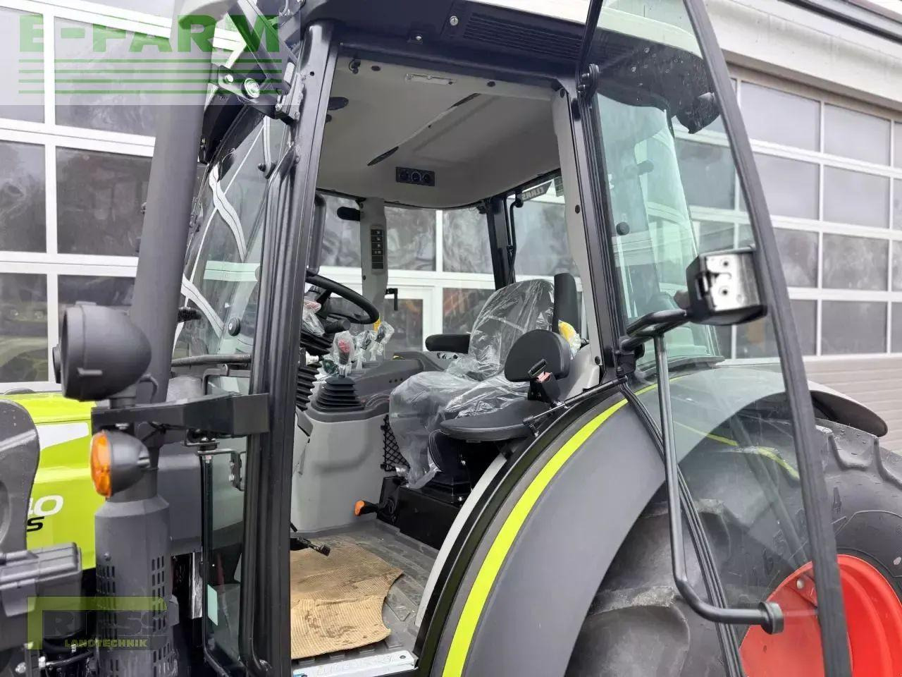 Tractor CLAAS axos 240 advanced fl-konsole