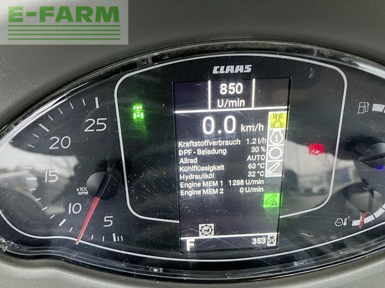 Tractor CLAAS axos 240 advanced mit fl u506