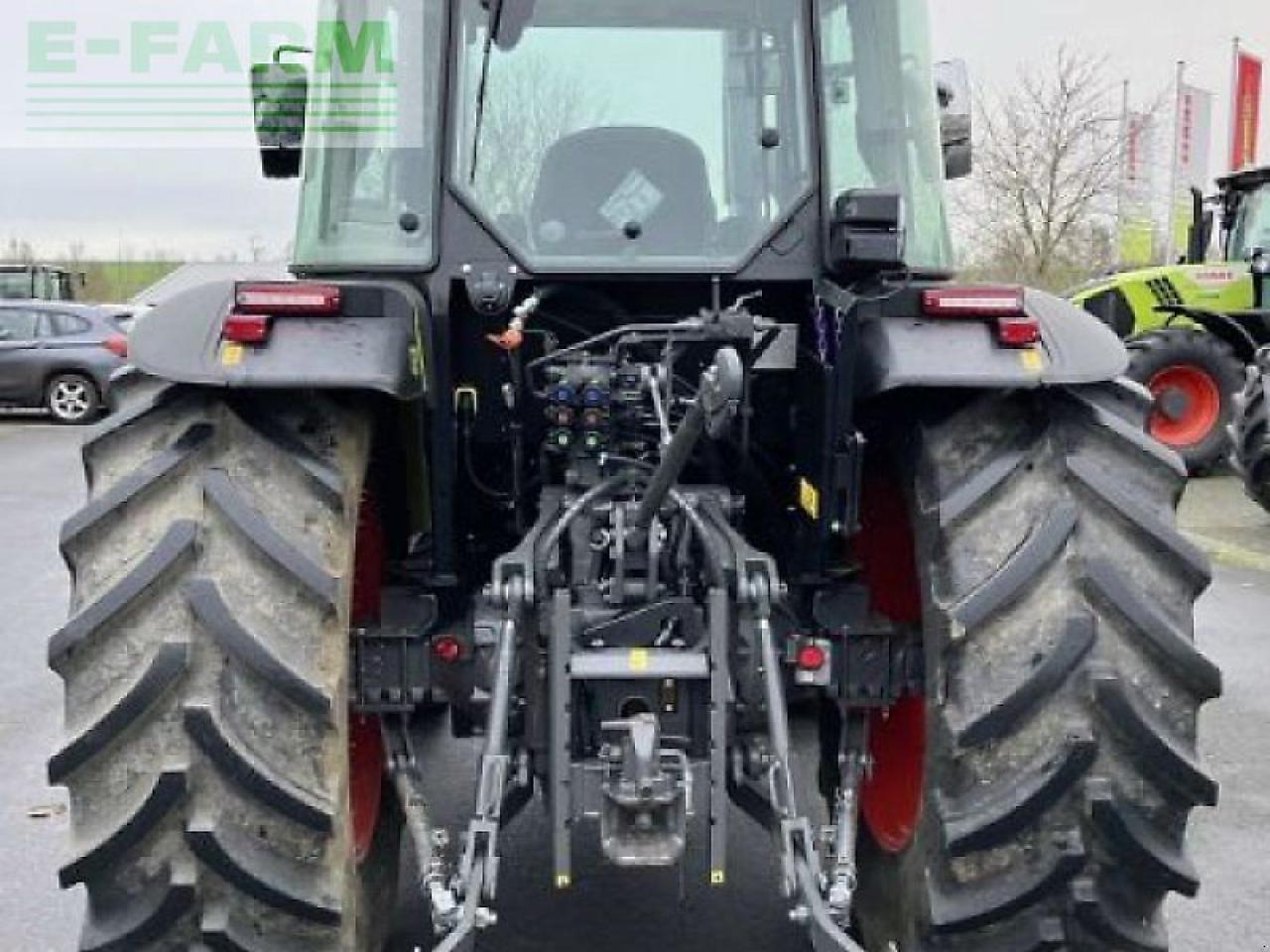 Tractor CLAAS axos 240 advanced mit fl u506
