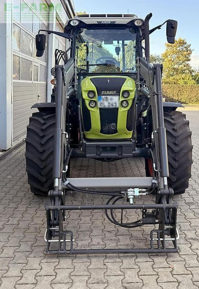 Tractor CLAAS axos 240 advanced + mx a106
