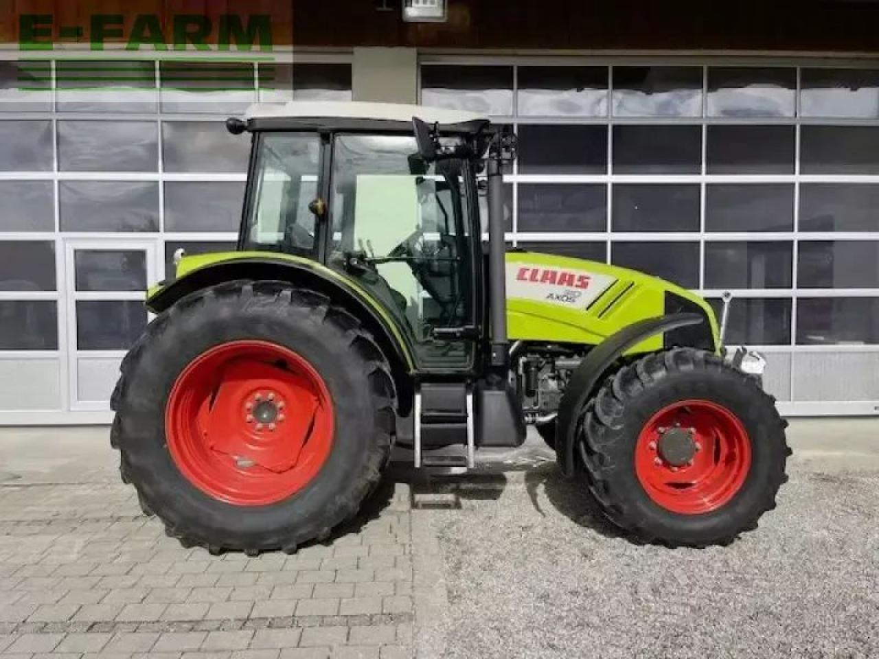 Tractor CLAAS axos 310 c C