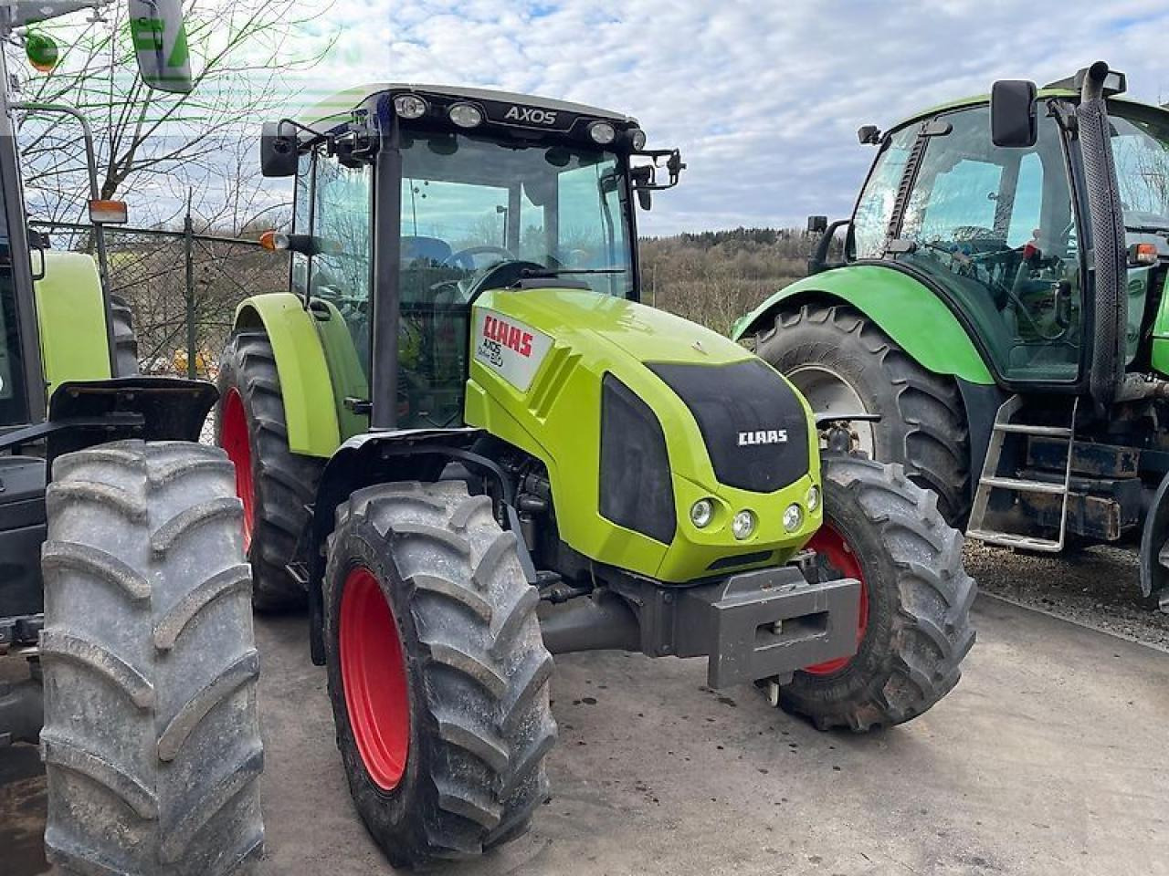 Tractor CLAAS axos 310 cl mit wendegetriebe + klima CL