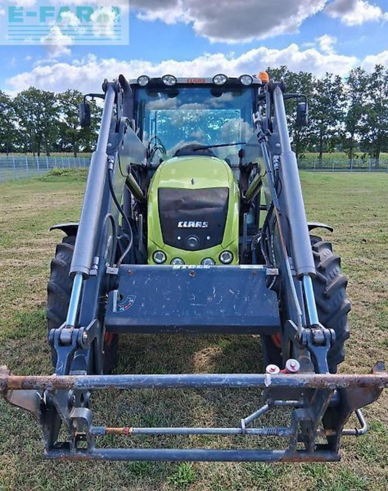 Tractor CLAAS axos 320
