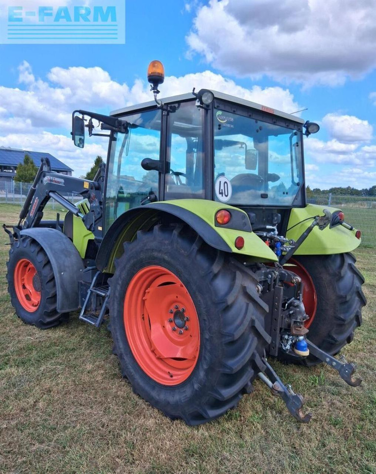 Tractor CLAAS axos 320