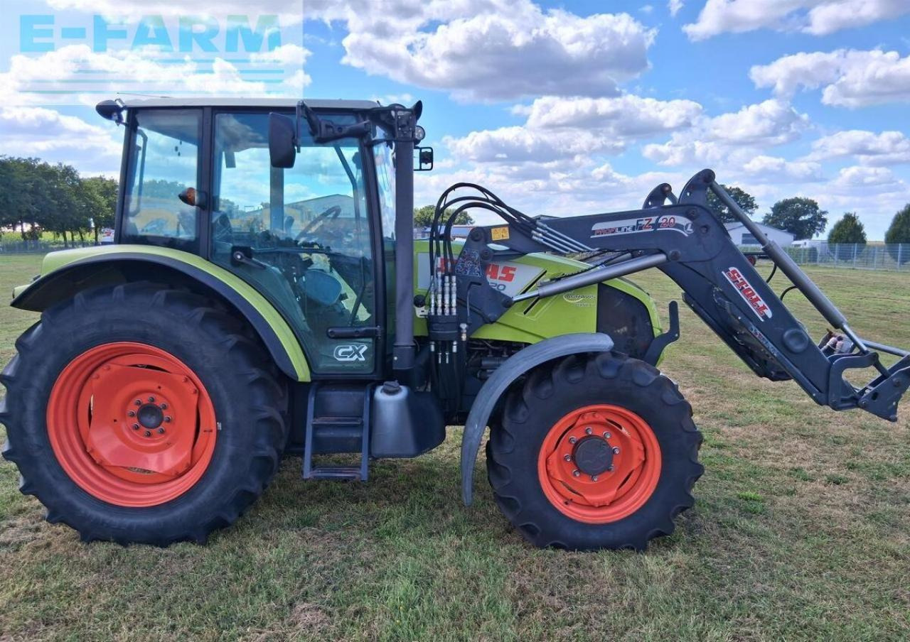 Tractor CLAAS axos 320