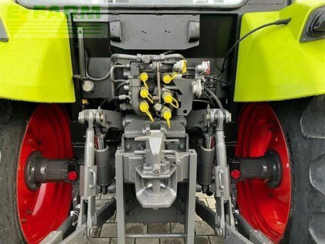 Tractor CLAAS axos 320 cl CL