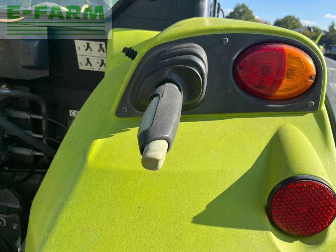 Tractor CLAAS axos 320 cx, frontlader mx u10 CX