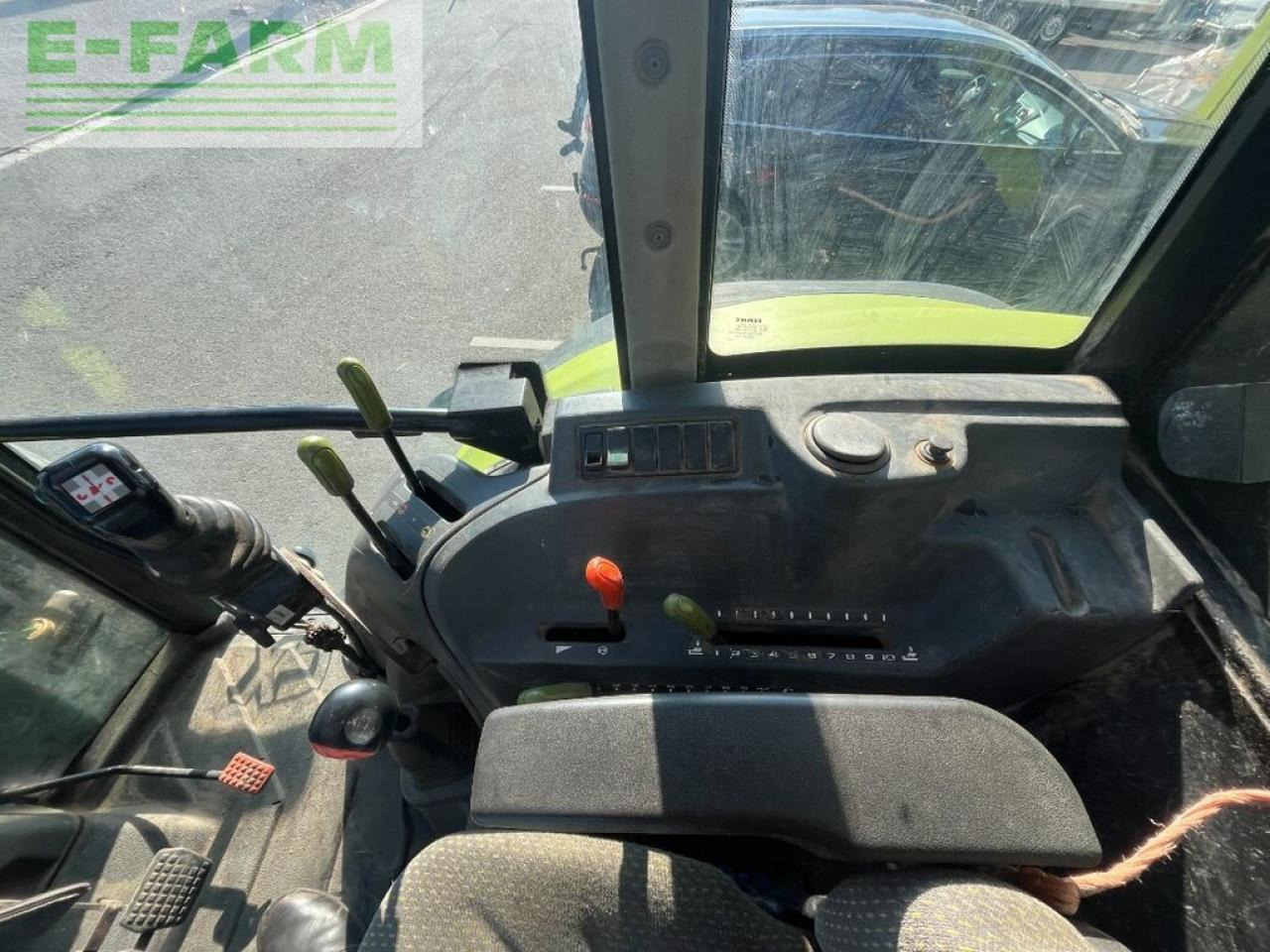 Tractor CLAAS axos 320 cx, frontlader mx u10 CX