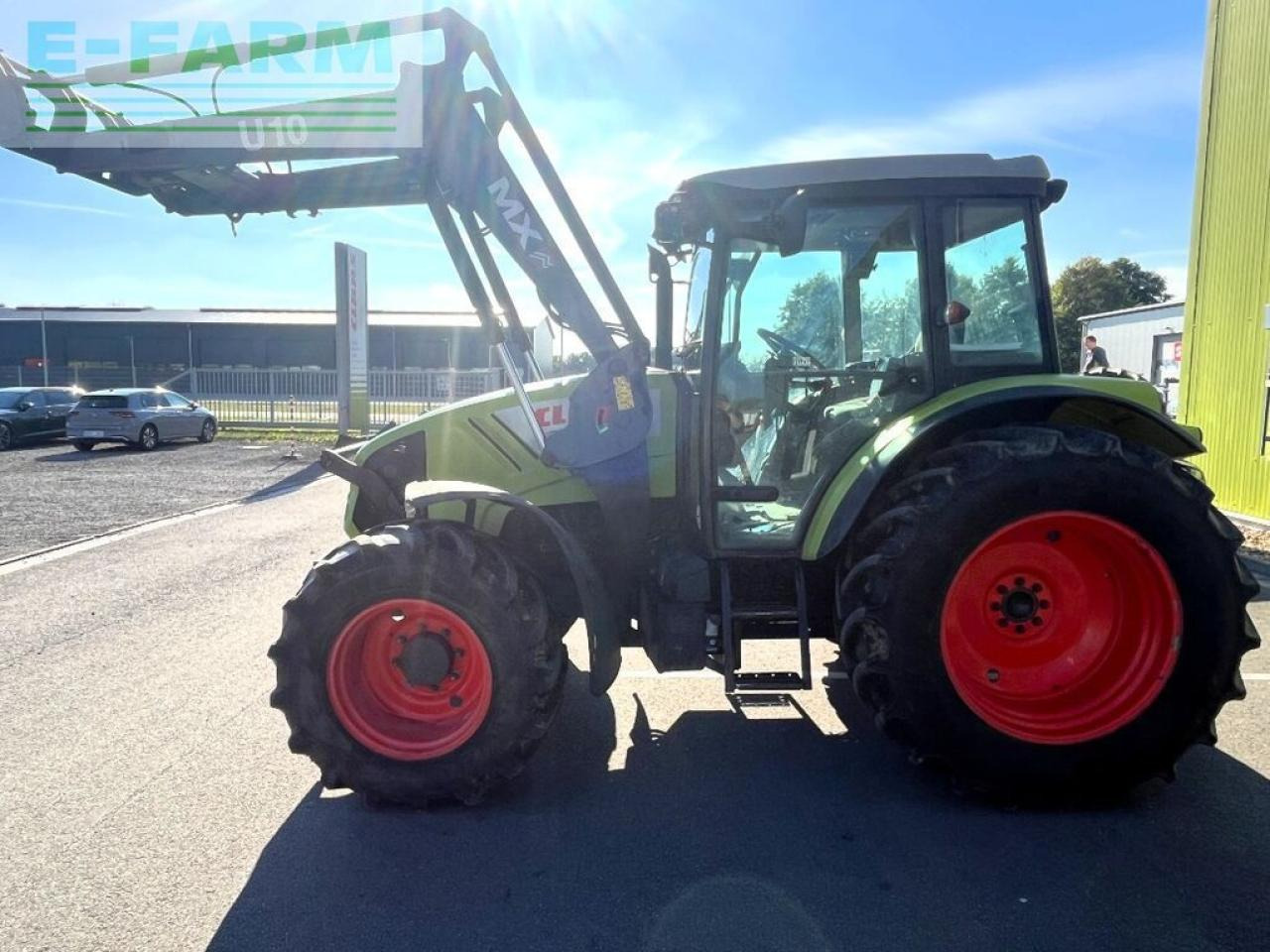 Tractor CLAAS axos 320 cx, frontlader mx u10 CX