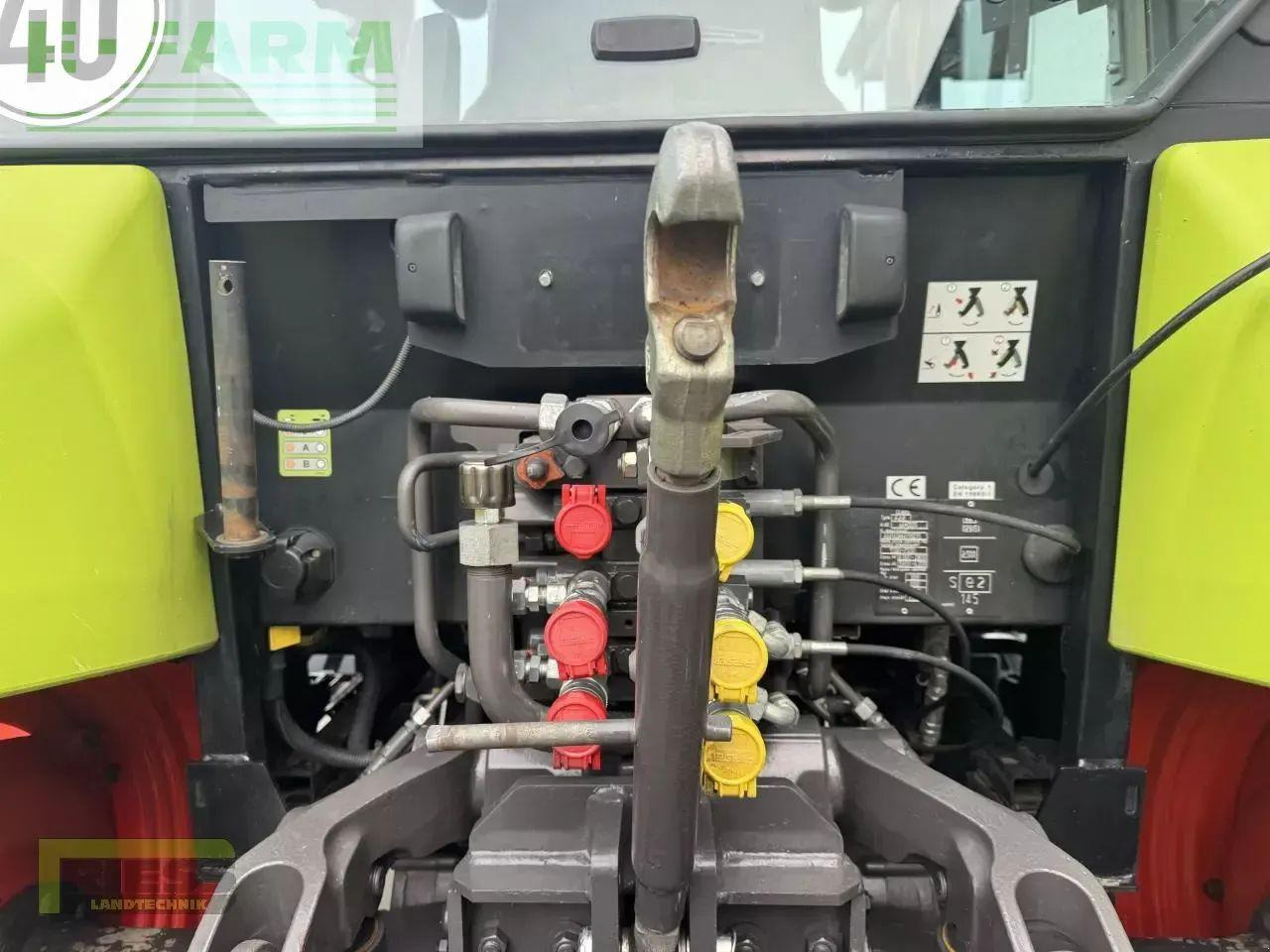 Tractor CLAAS axos 320 cx stoll fz 20 CX