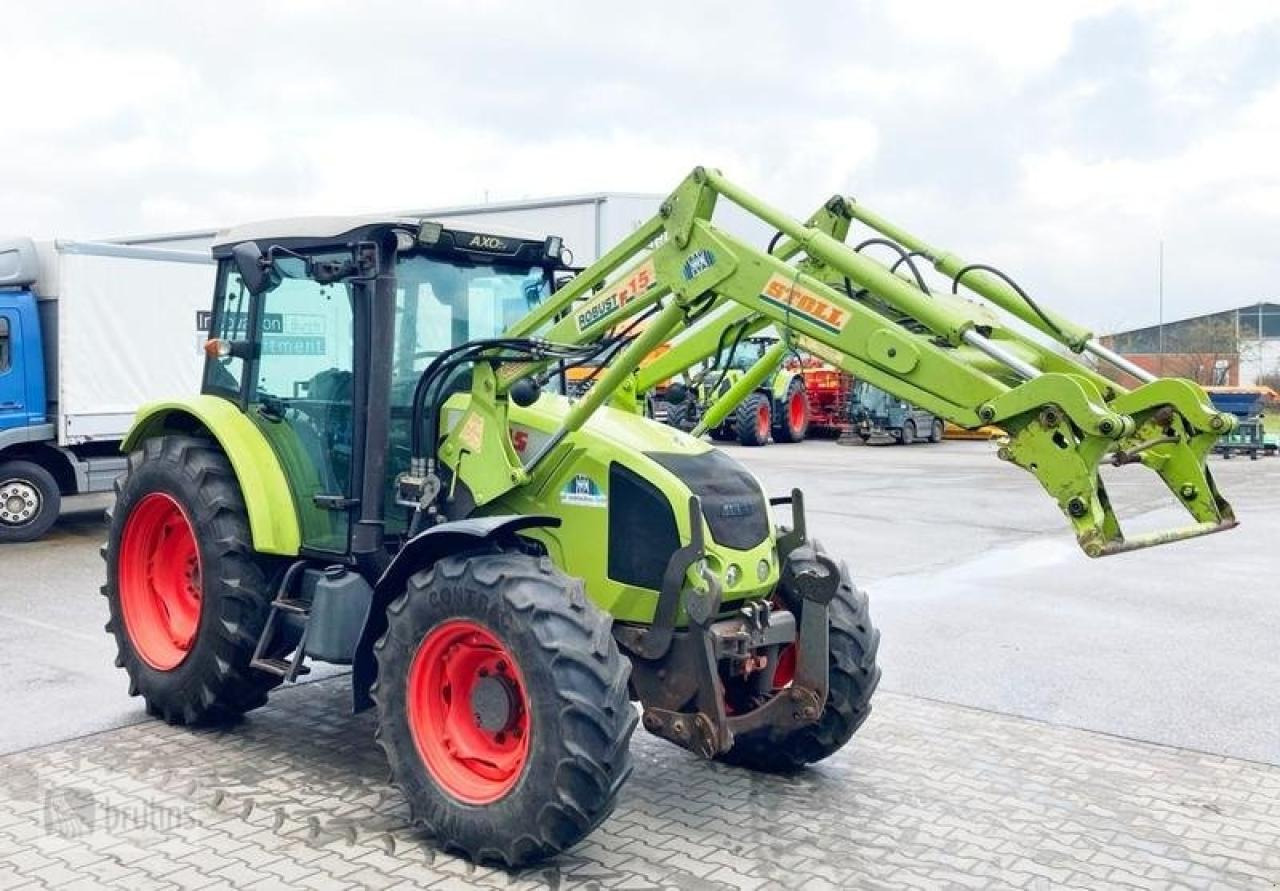 Tractor CLAAS axos 320 mit stoll frontlader