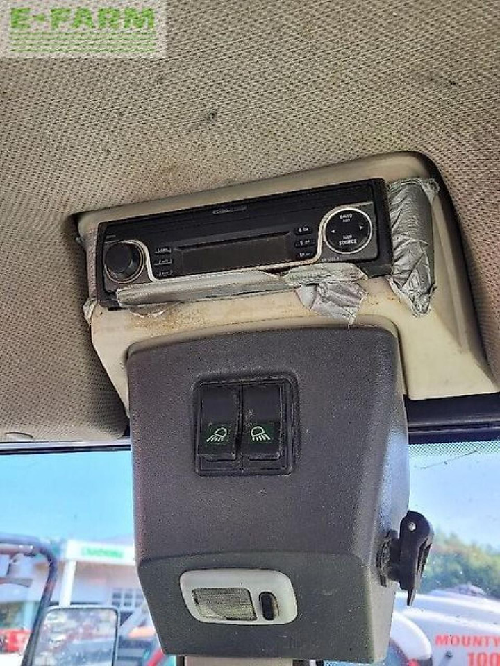 Tractor CLAAS axos 340