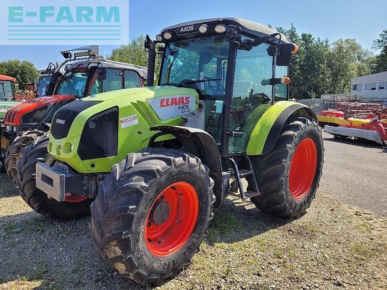Tractor CLAAS axos 340