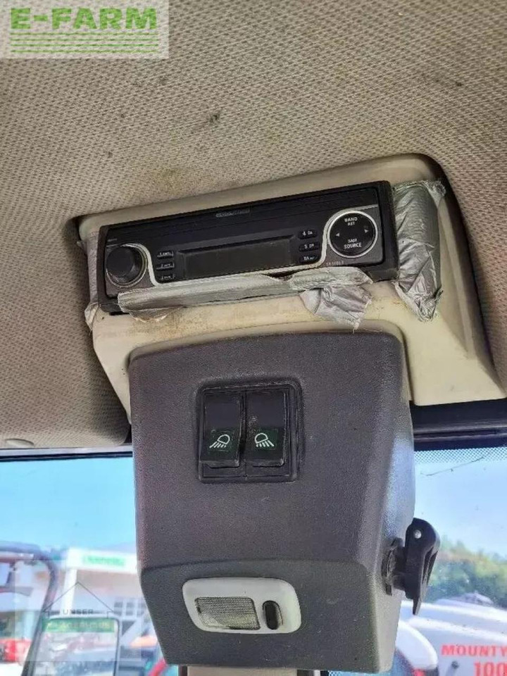 Tractor CLAAS axos 340