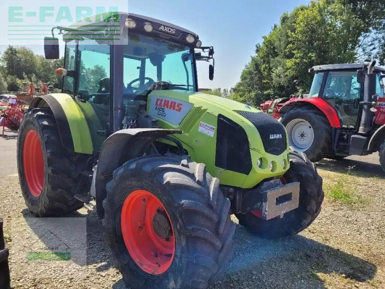 Tractor CLAAS axos 340