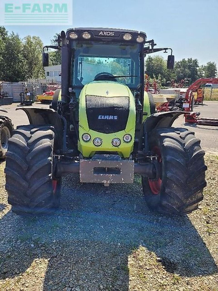 Tractor CLAAS axos 340