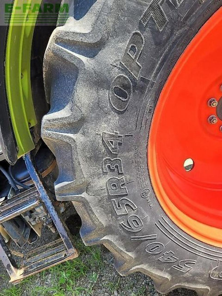 Tractor CLAAS axos 340