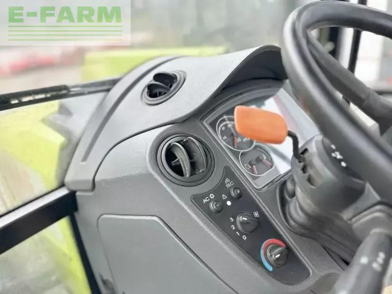 Tractor CLAAS axos 340 cx CX