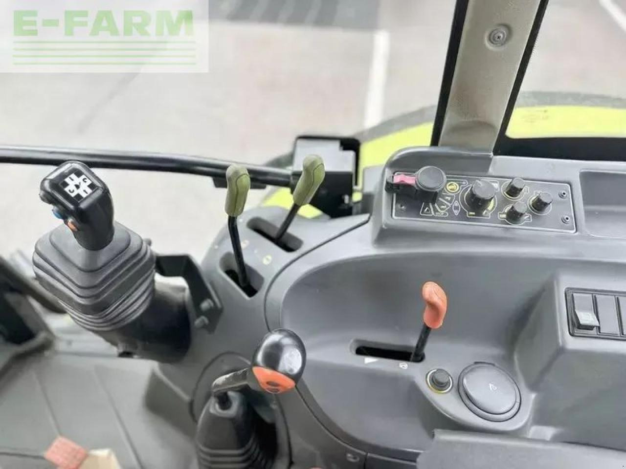Tractor CLAAS axos 340 cx CX