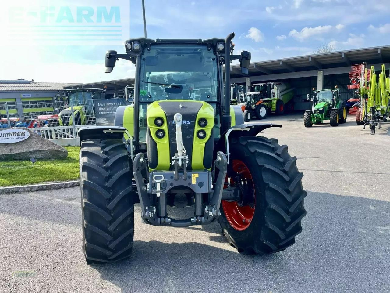 Tractor CLAAS axos 3.105