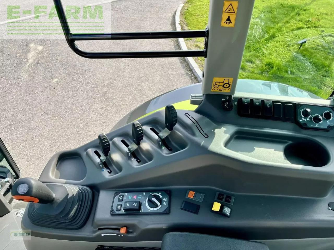 Tractor CLAAS axos 3.105 / lastschalt (axos 3)