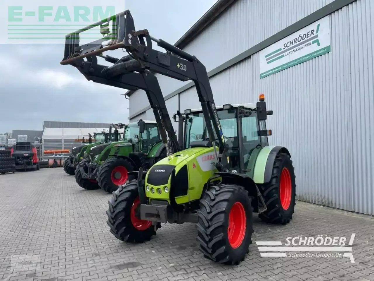 Tractor CLAAS celtis 426
