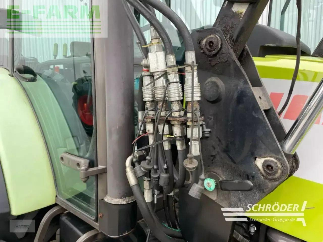 Tractor CLAAS celtis 426