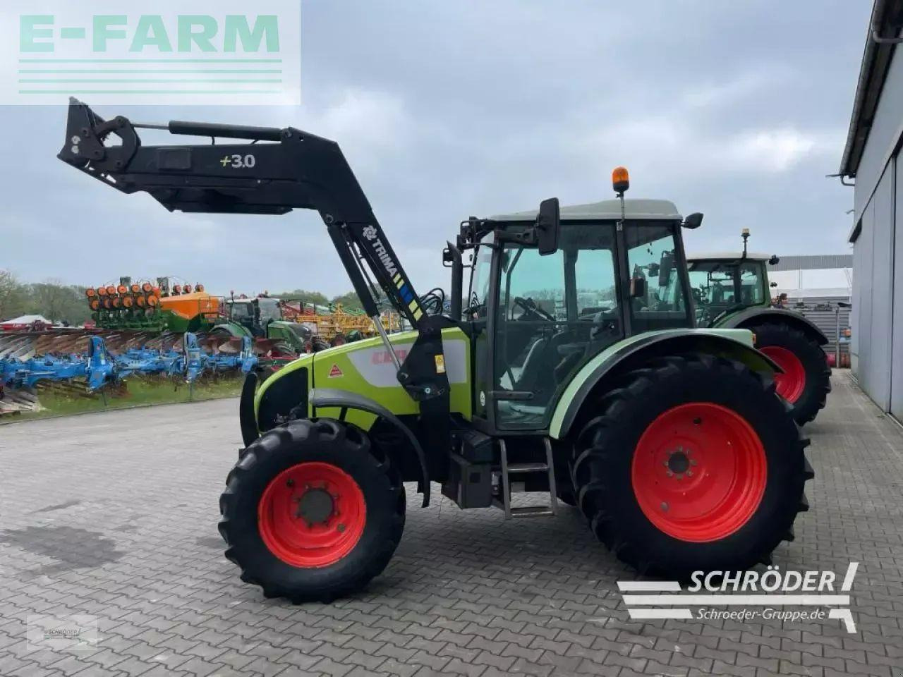 Tractor CLAAS celtis 426