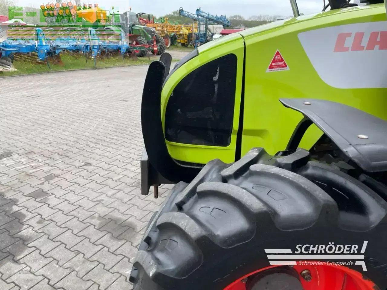 Tractor CLAAS celtis 426