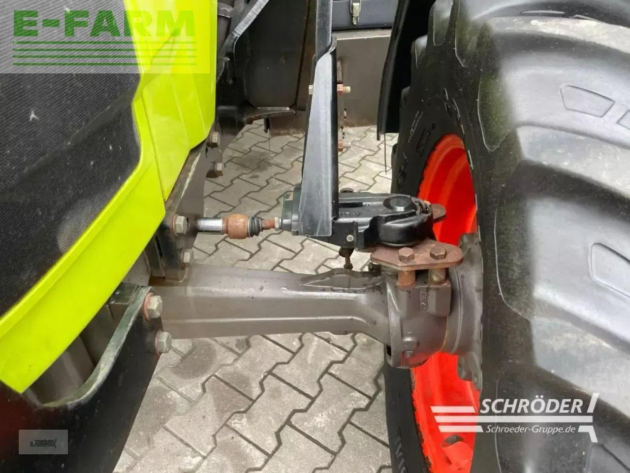 Tractor CLAAS celtis 426