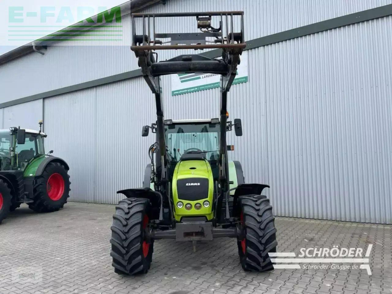 Tractor CLAAS celtis 426