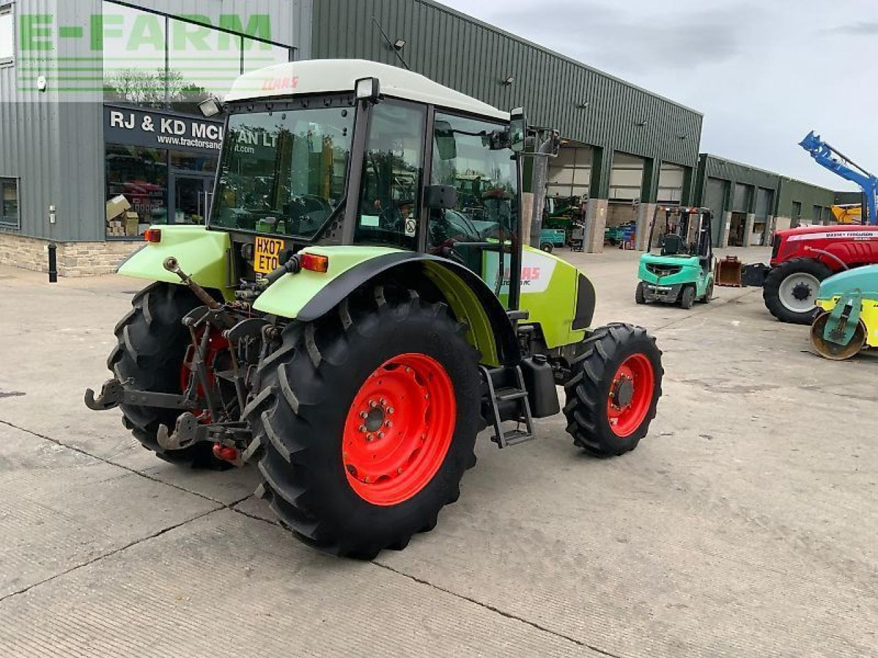 Tractor CLAAS celtis 426rc tractor (st24608)