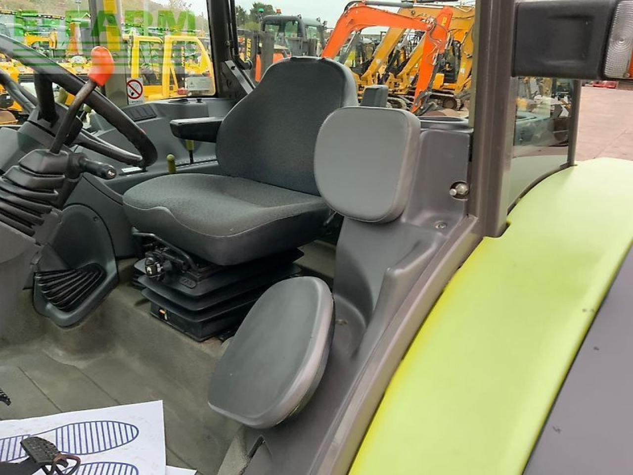 Tractor CLAAS celtis 426rc tractor (st24608)