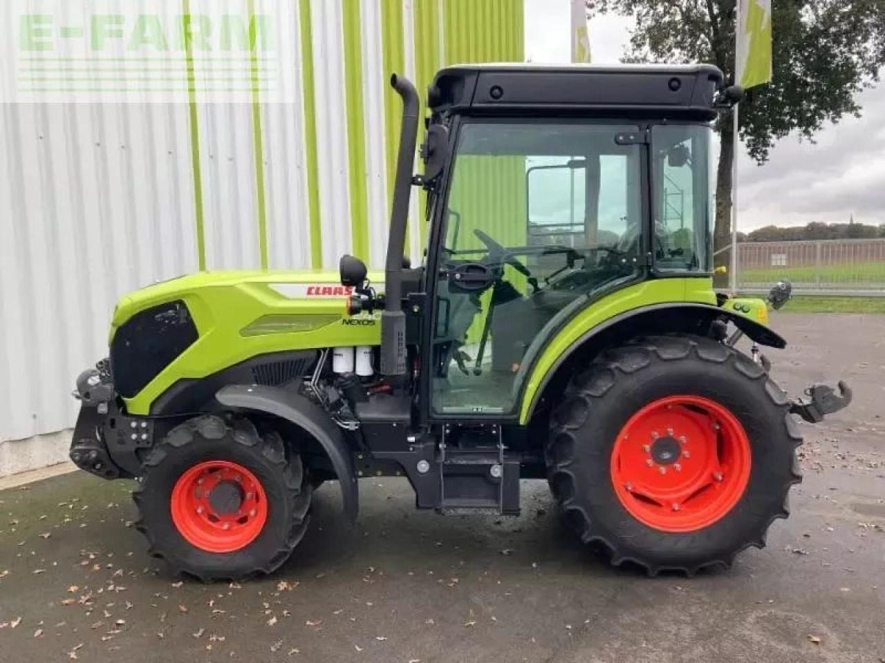 Tractor CLAAS claas nexos 240 m