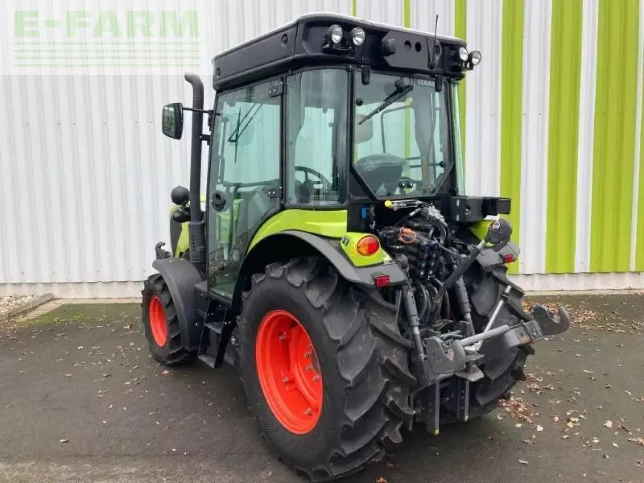 Tractor CLAAS claas nexos 240 m