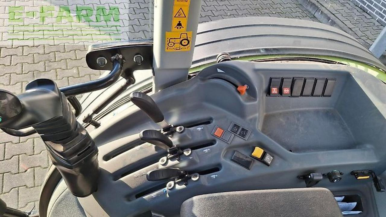 Tractor CLAAS elios 210