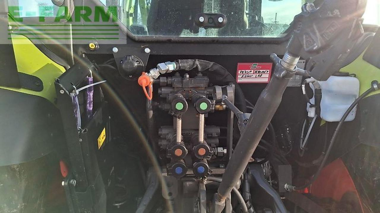 Tractor CLAAS elios 210