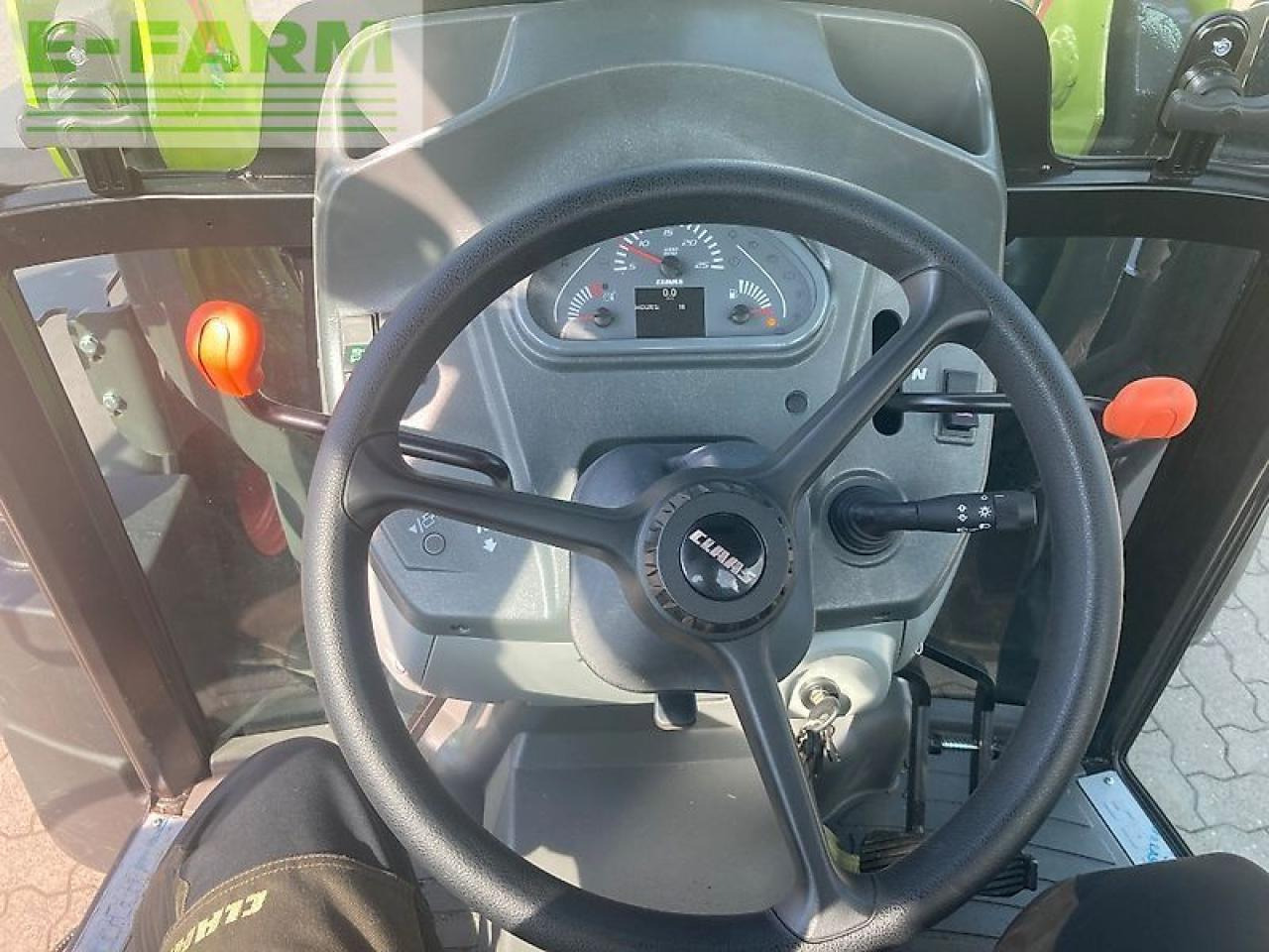 Tractor CLAAS elios 210