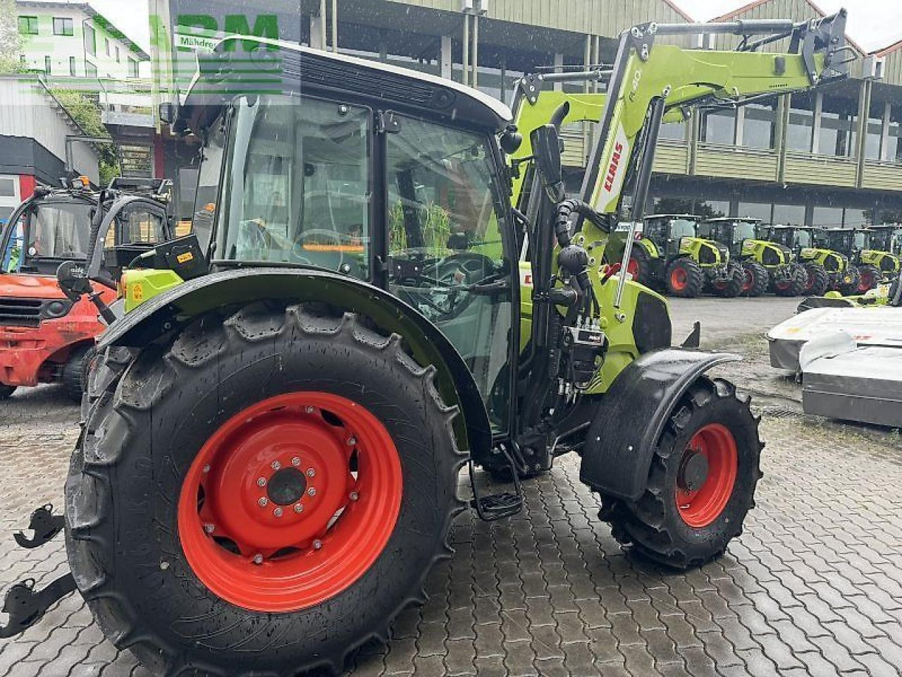Tractor CLAAS elios 210 c inkl. frontlader und klimaanlage