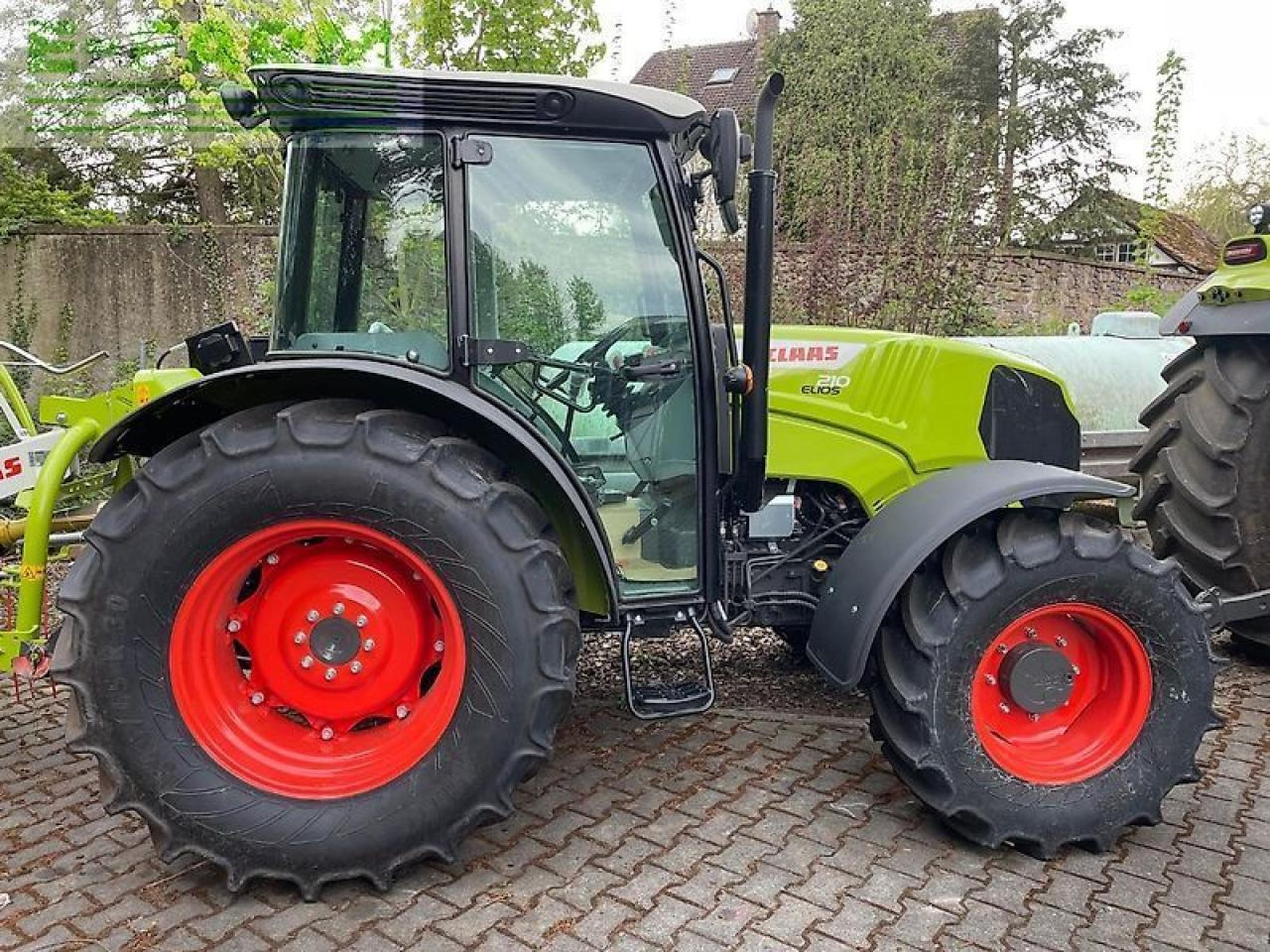 Tractor CLAAS elios 210 kabine classic