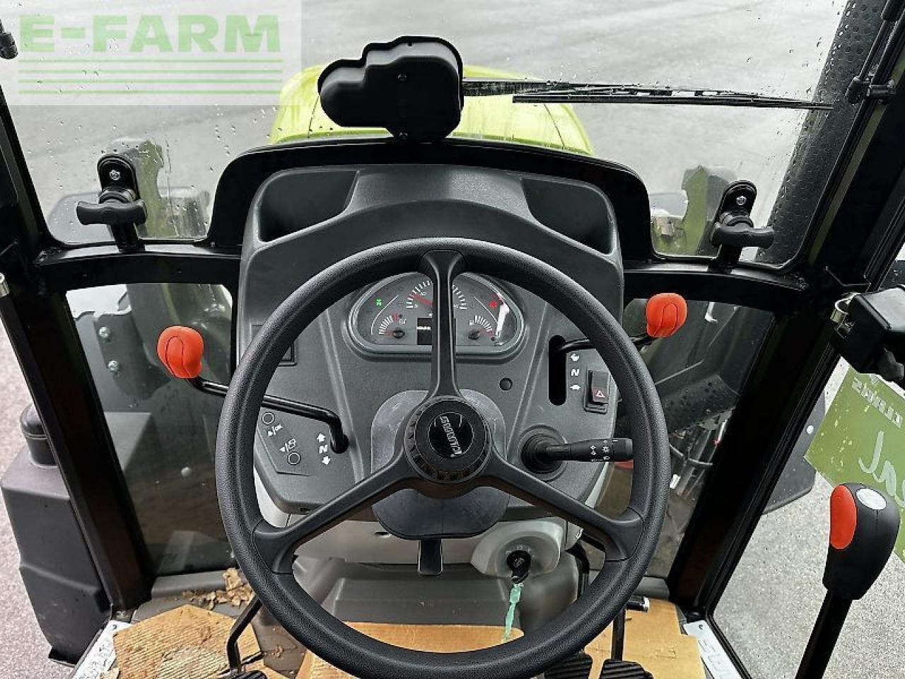 Tractor CLAAS elios 210 (kabine mit glasdach)