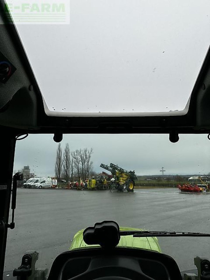 Tractor CLAAS elios 210 (kabine mit glasdach)